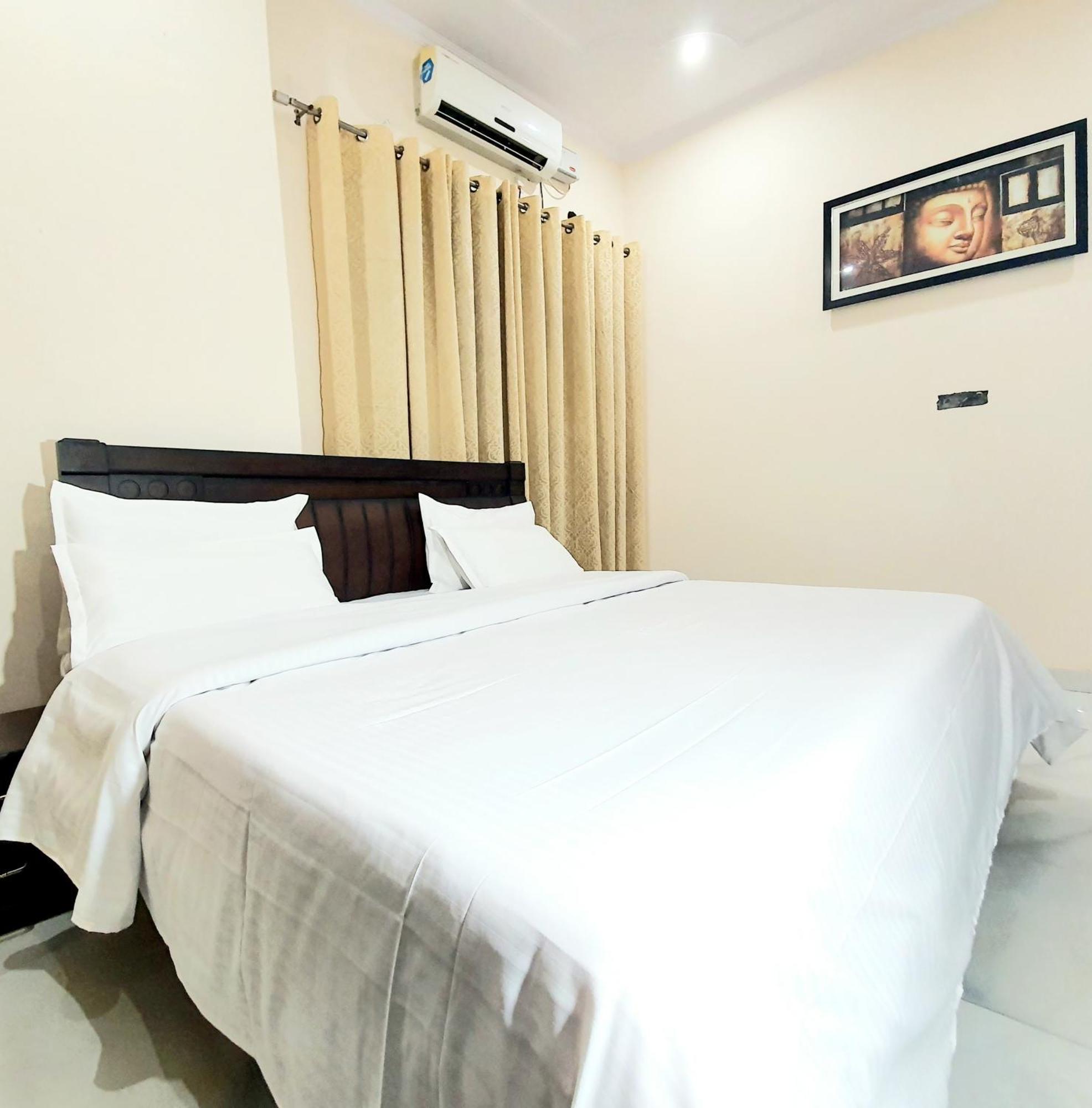 Hotel Townhouse Rishīkesh Esterno foto
